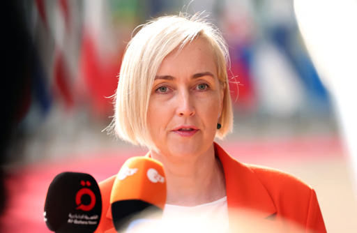 Kristina Kallas, ministra dell'Istruzione dell'Estonia (foto di Dursun Aydemir/Anadolu Agency via Getty Images) non è imparentata con gli ex primi ministri Siim Kallas e Kaja Kallas, attuale presidente del Parlamento Europeo.