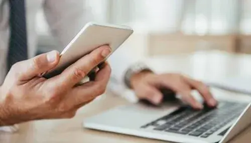 operazione bancaria da smartphone